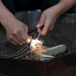 メタルマッチの使い方とは？初めてでも火を起こせる方法を紹介！