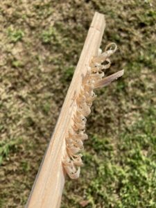 フェザースティックの作り方とコツを紹介!